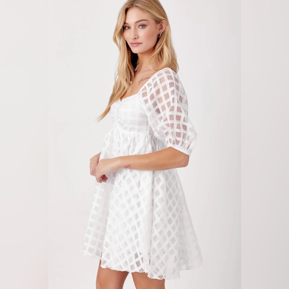 NWOT BAEVELY WHITE CHECKERED BABYDOLL DRESS
